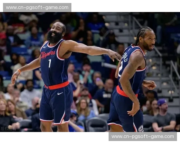 加兰快船首秀助攻失误比优化 组织核心定位逐渐明确